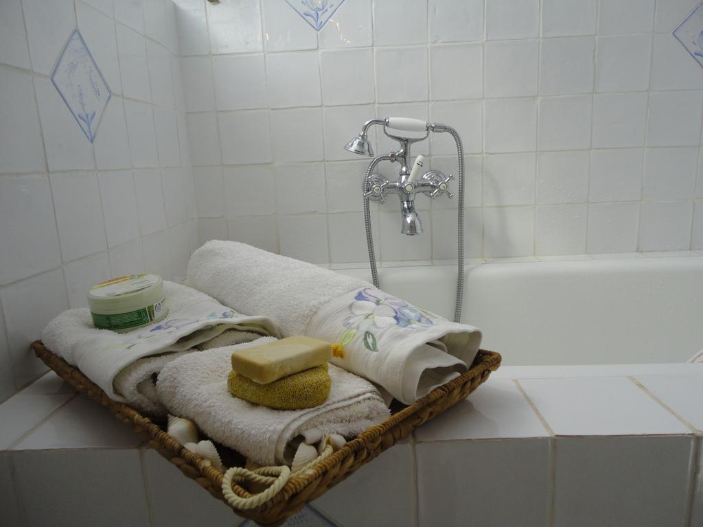 House Aquata Villa ไฮดรา ภายนอก รูปภาพ