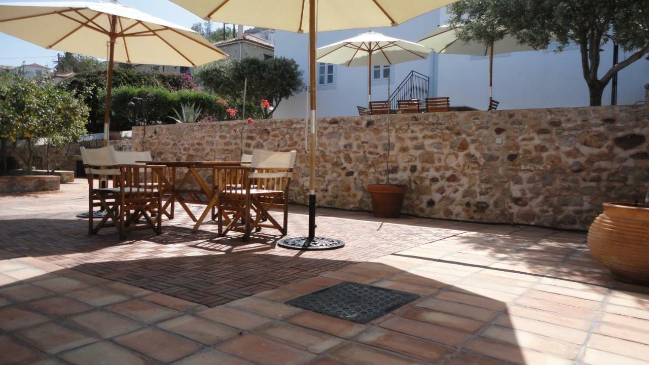 House Aquata Villa ไฮดรา ภายนอก รูปภาพ